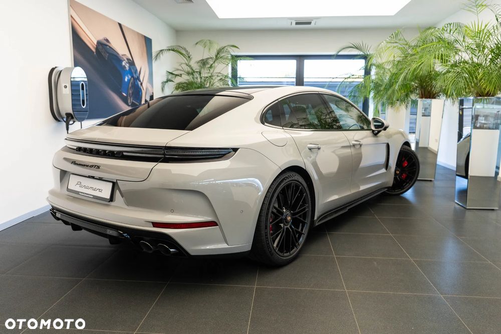 Porsche Panamera GTS - 9