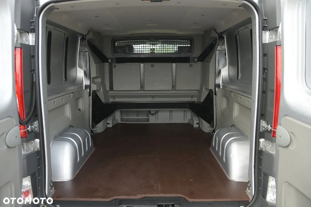 Renault Trafic - 18