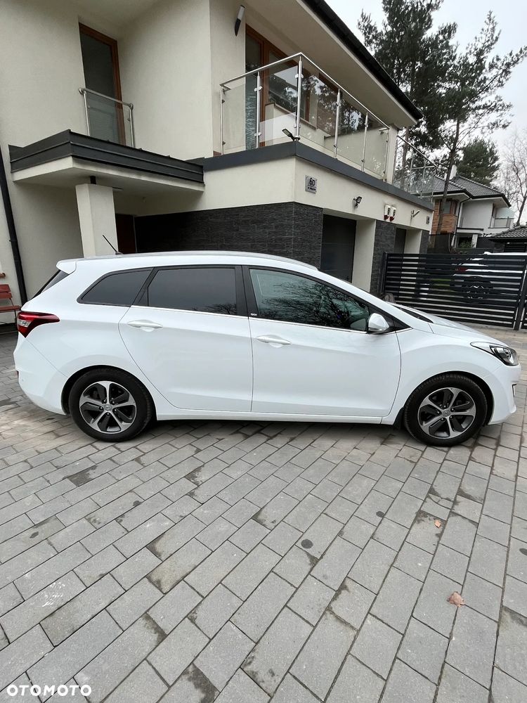 Hyundai i30 blue 1.6 GDI DCT Passion - 5