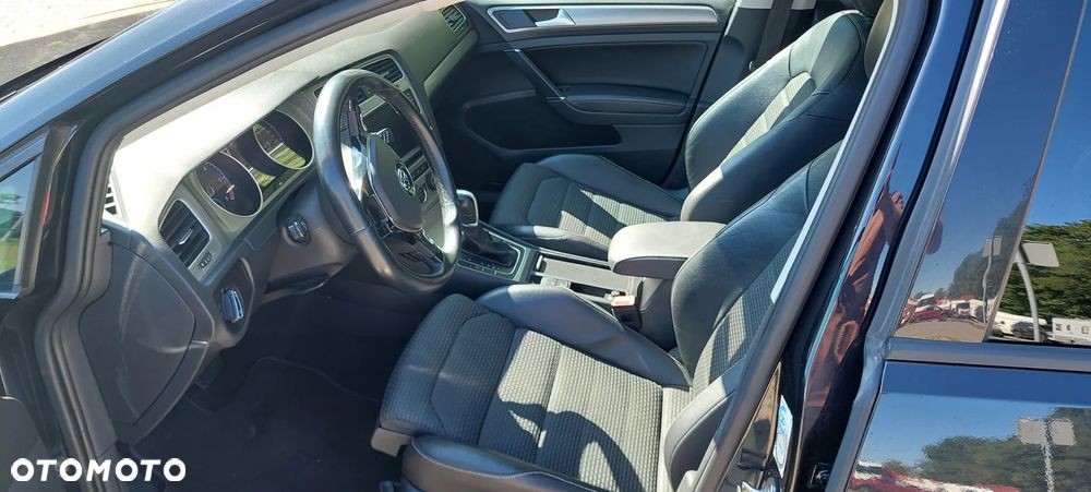 Volkswagen Golf Variant - 10