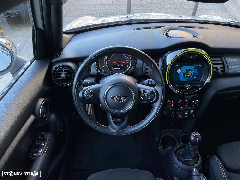 MINI 5 Portas Cooper D - 25