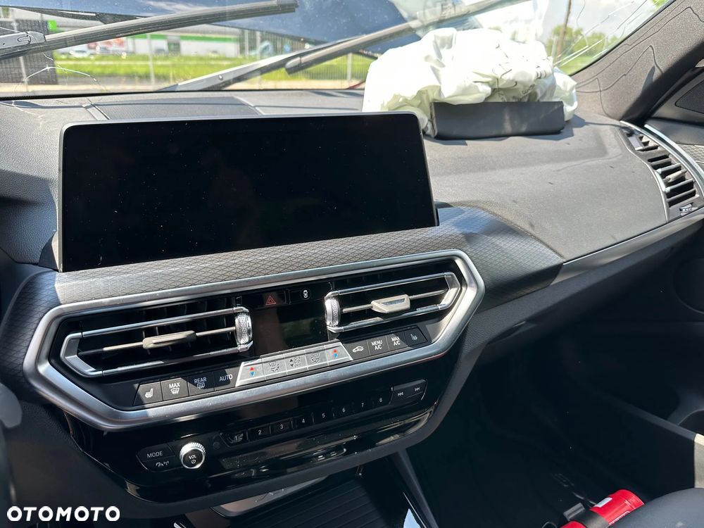 BMW X3 xDrive20d mHEV - 15