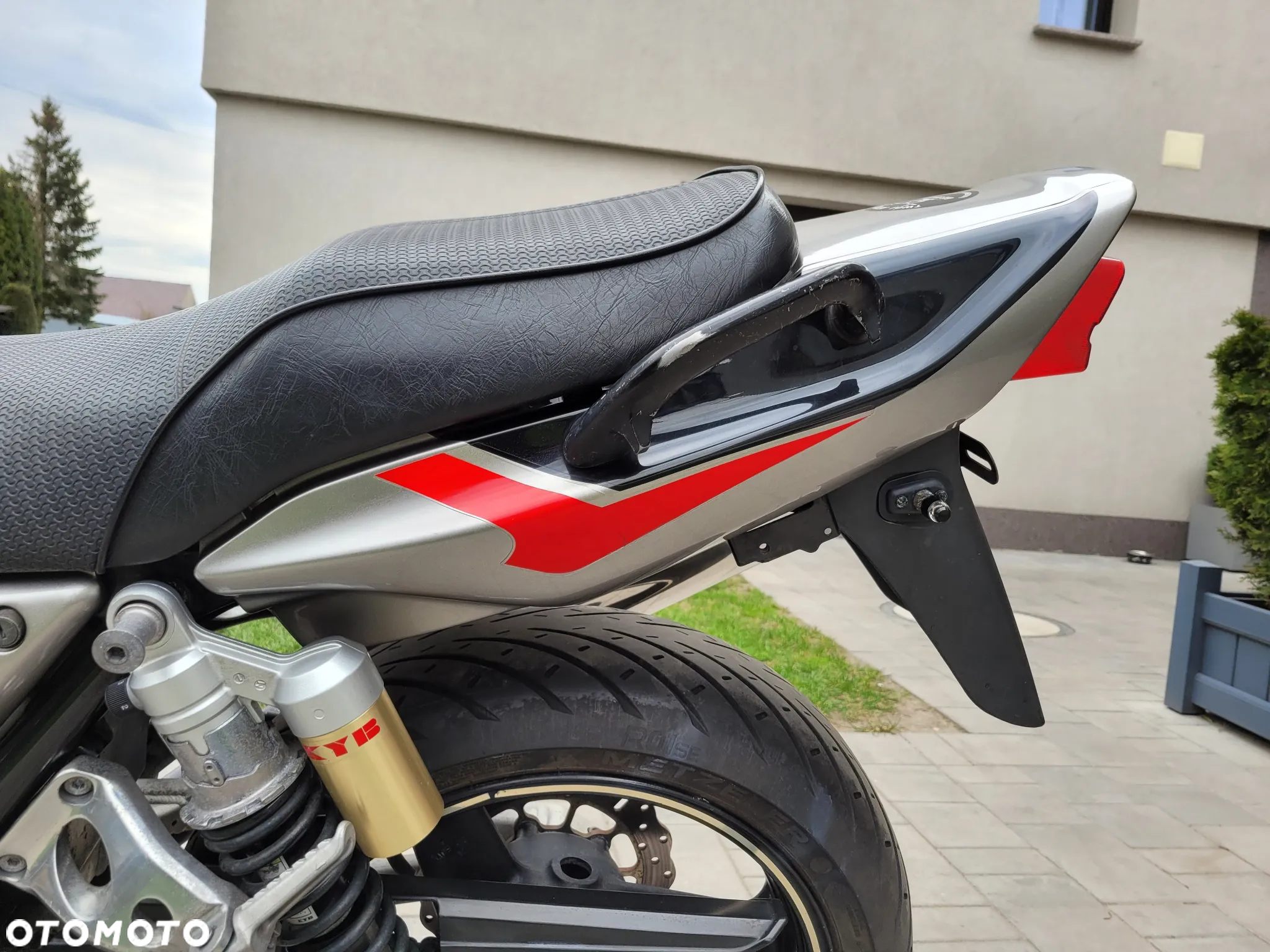 Kawasaki ZRX - 15