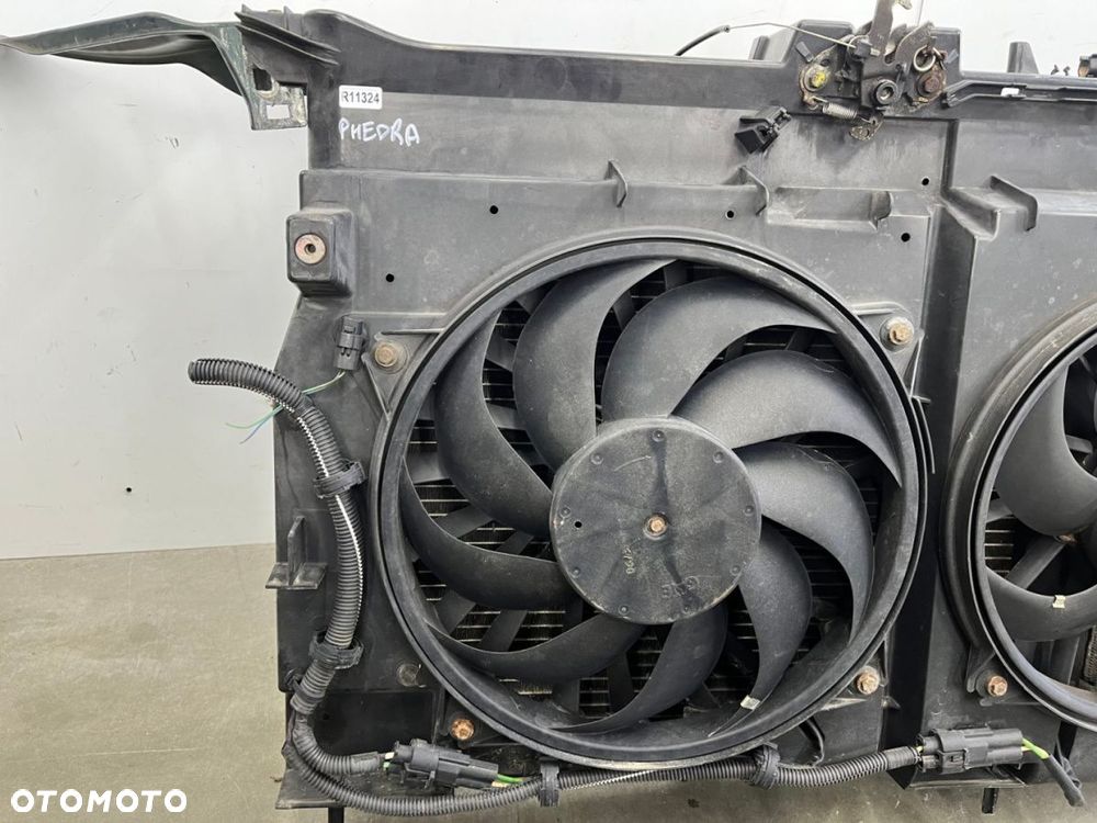 Pas przedni Peugeot 807 Citroen C8 Ulysse wiatraki chłodnice klimy wody intercooler wzmocnienie 2.0 - 3