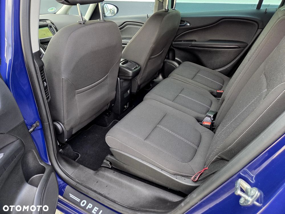 Opel Zafira - 16