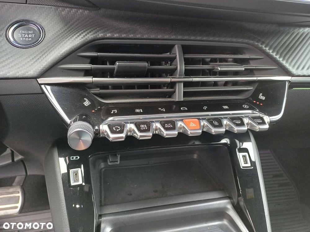 Peugeot 208 e-208 GT Pack - 18