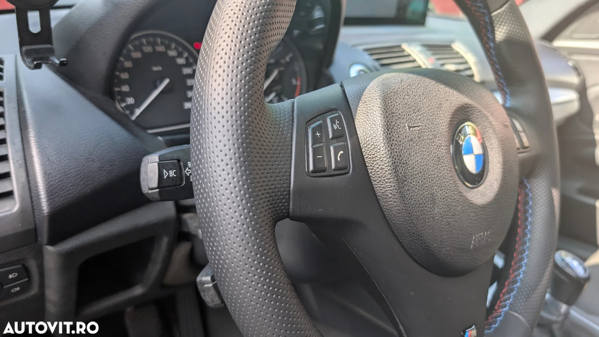 BMW Seria 1 120d - 19