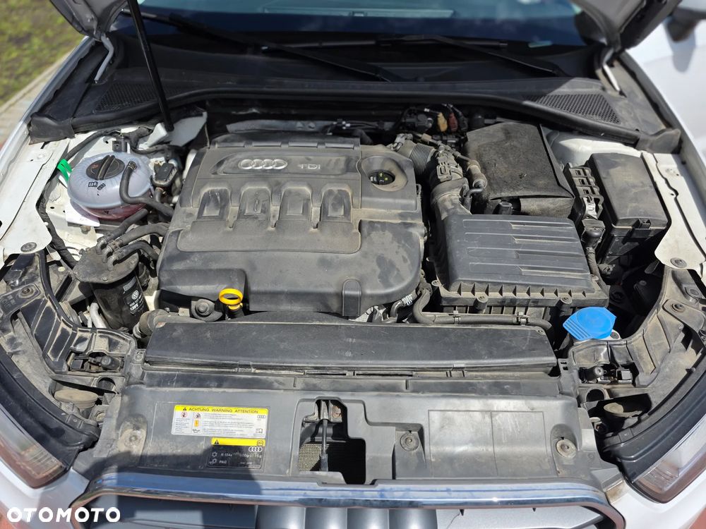 Audi A3 Sportback 1.6 TDI S tronic - 10