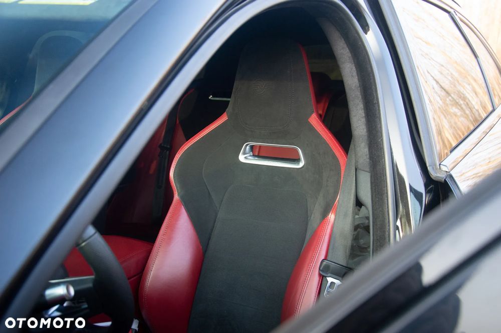 Jaguar F-Pace 5.0 V8 S/C AWD SVR - 10