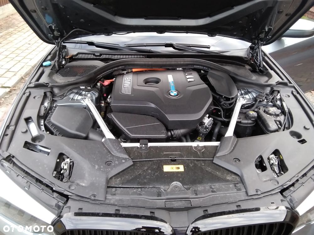BMW Seria 5 530e - 5