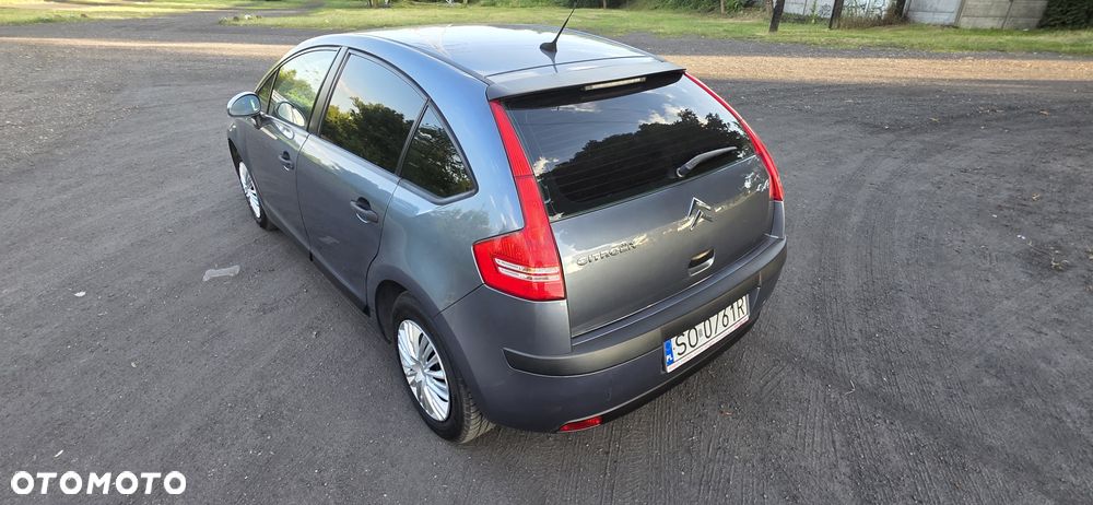 Citroën C4 1.4 16V Magic - 17