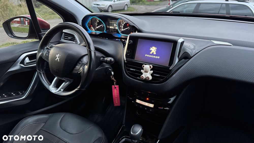 Peugeot 2008 - 8