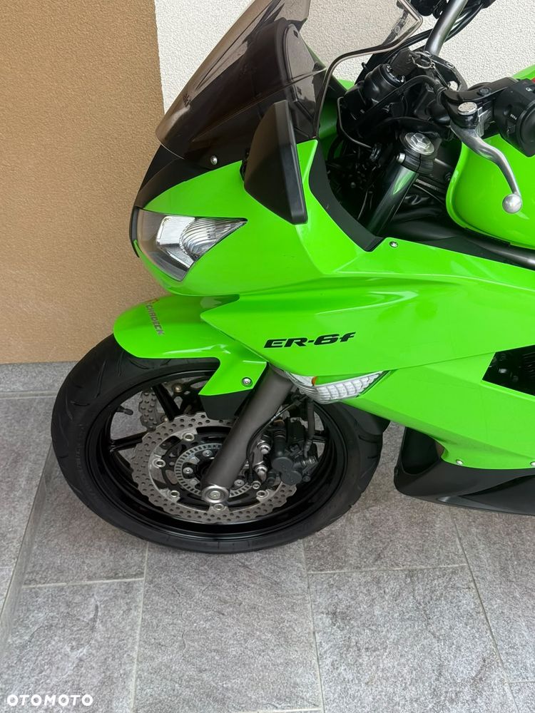 Kawasaki ER - 17