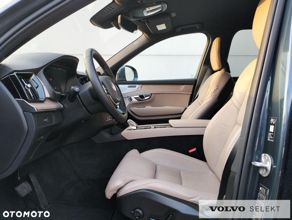 Volvo XC 90 - 11