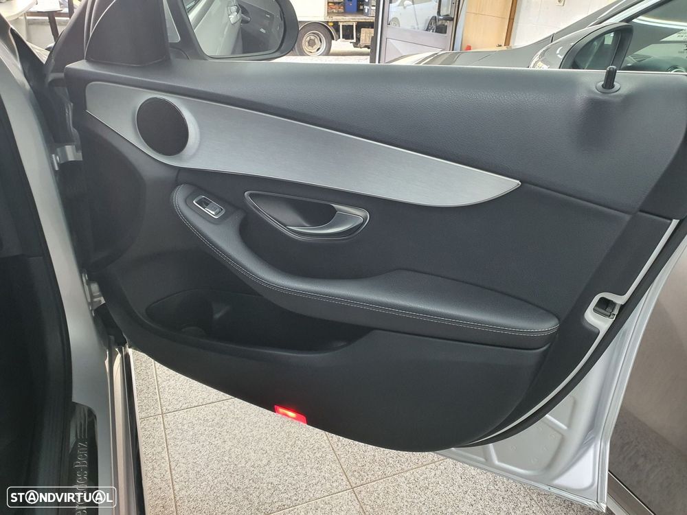Mercedes-Benz C 300 h Avantgarde - 17