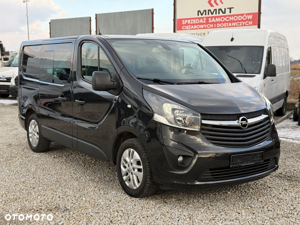 Opel VIVARO 145KM/ Brygadówka 5 osób/rej.na 8/Klima/Tempomat/Kamera/Hak/fv Vat 23%