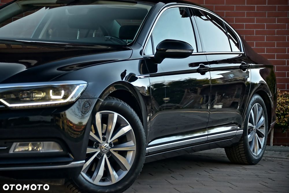 Volkswagen Passat 2.0 TDI SCR (BlueMotion Tech) 4Mot DSG Highline - 11