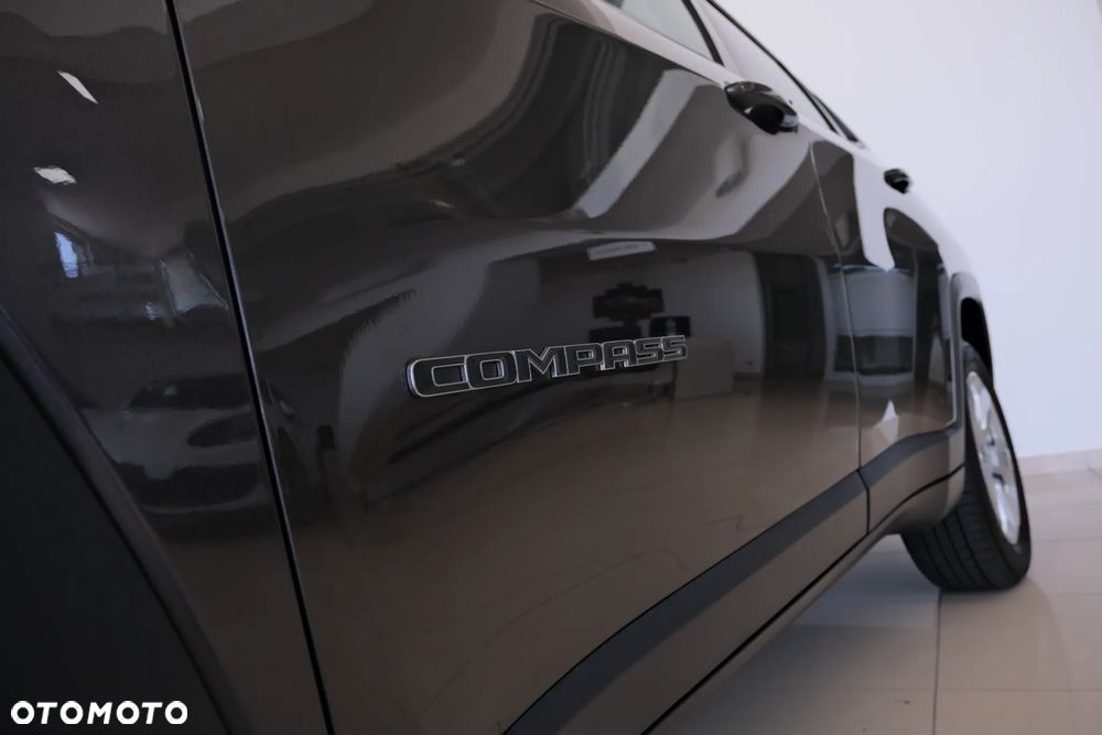 Jeep Compass 2.4I 4x4 CVT Limited - 12