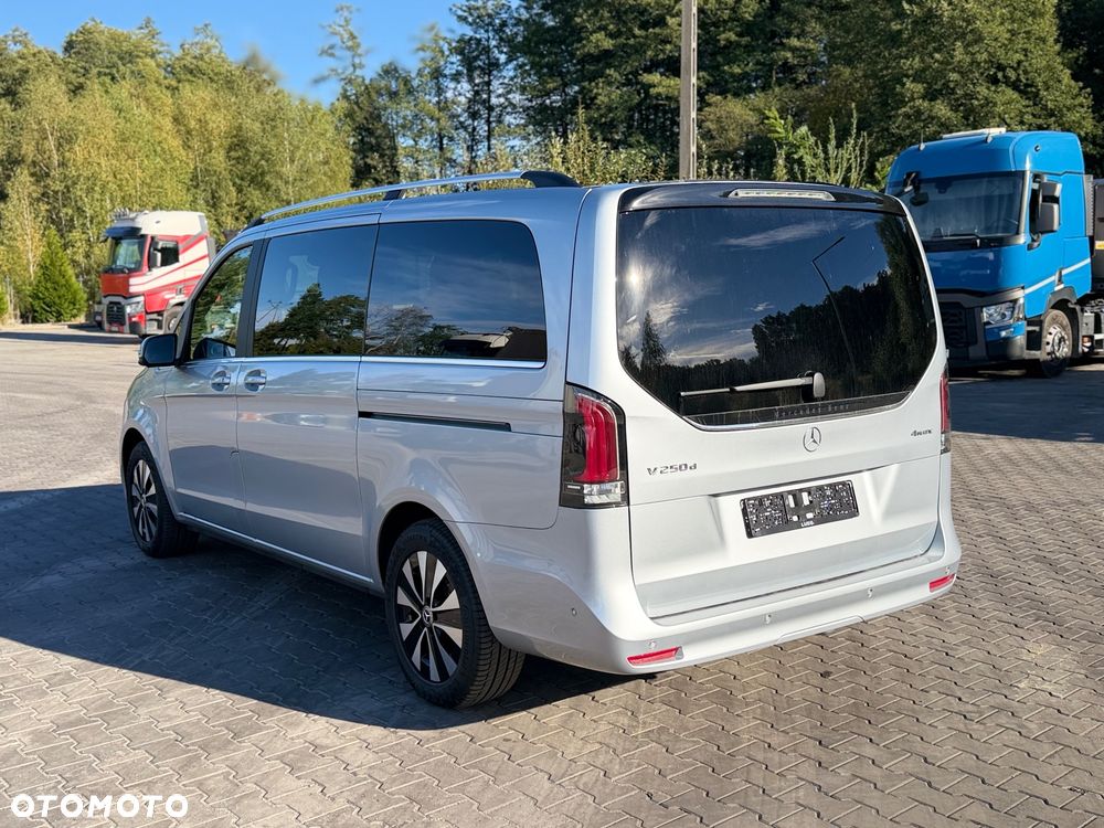 Mercedes-Benz V-Class 2026 photo 3