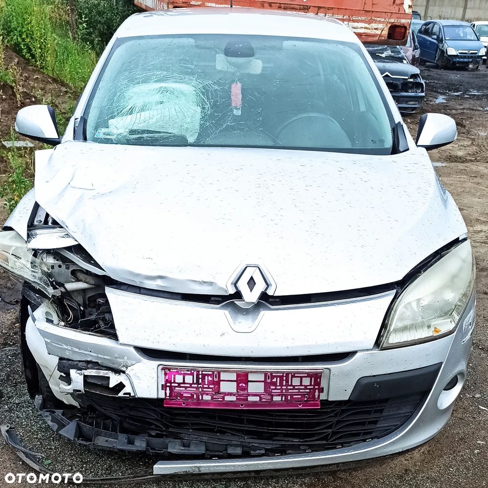 Renault Megane III 1.6 Benzyna 110KM 2009r - 6