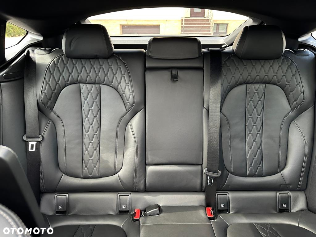 BMW X6 xDrive30d - 9