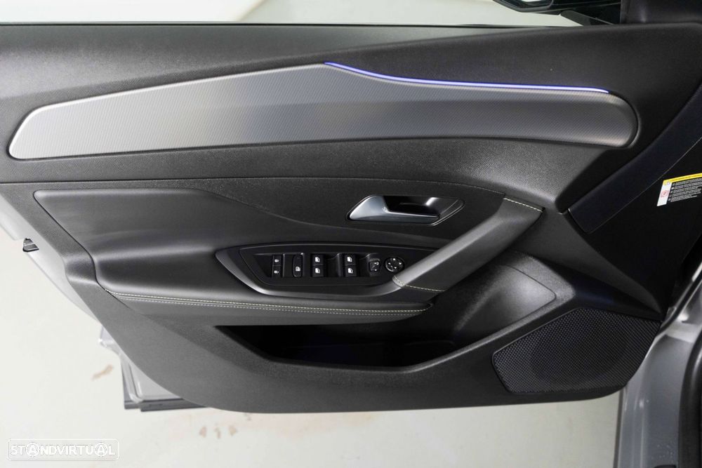 Peugeot 408 1.6 Hybrid GT e-EAT8 - 21