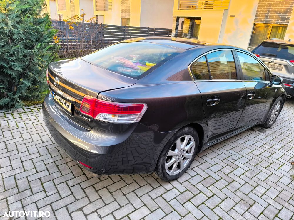 Toyota Avensis 2.2 D-CAT Luxury Aut - 13