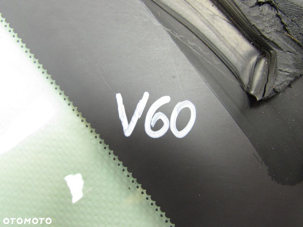 VOLVO V60 10-18 SZYBA BOCZNA KAROSERYJNA TYL PRAWA 16R POMORSKIE - 9
