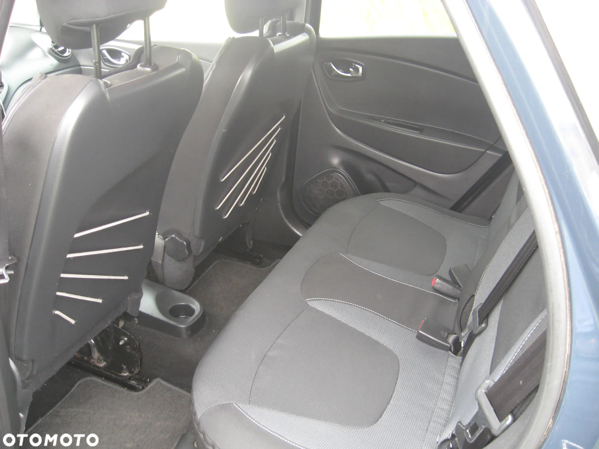 Renault Captur dCi 90 EDC Helly Hansen - 10