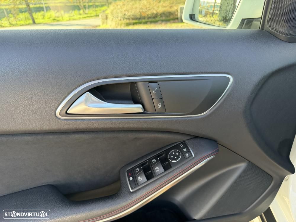 Mercedes-Benz GLA 180 d 7G-DCT AMG Line - 18