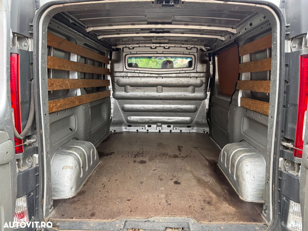 Renault Trafic - 23