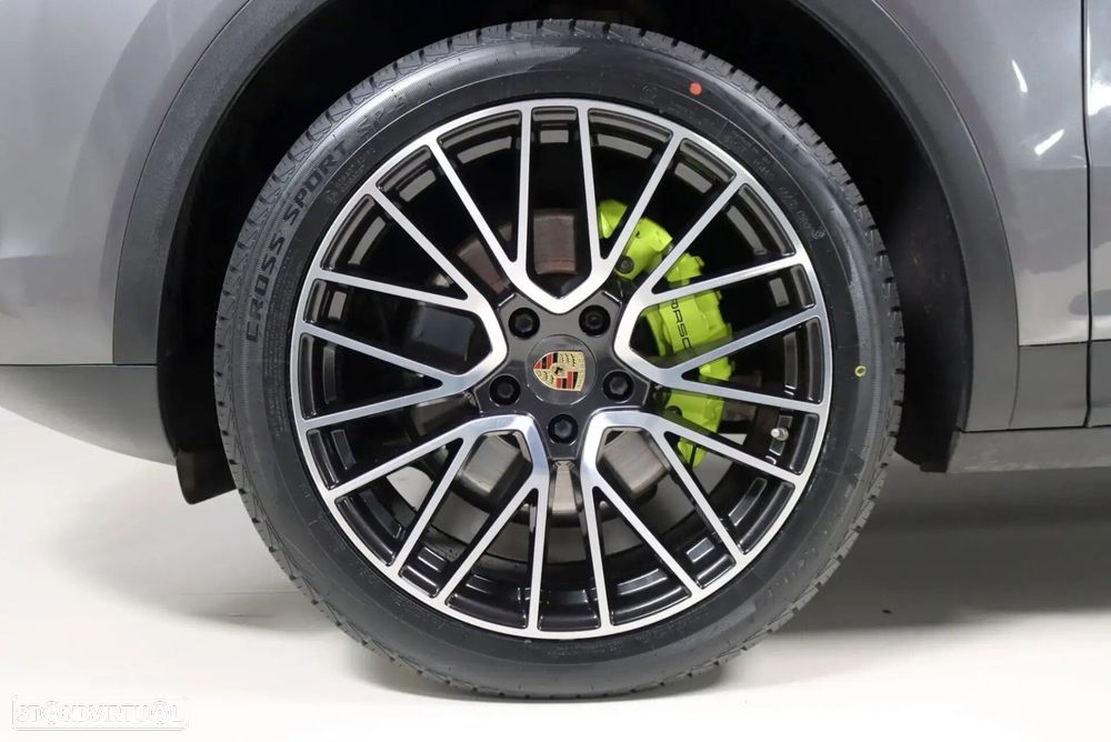 Porsche Cayenne E-Hybrid - 12