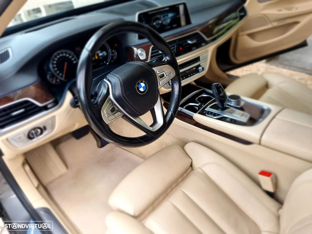 BMW 730 d Auto - 12