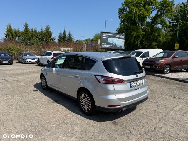 Ford S-Max - 7