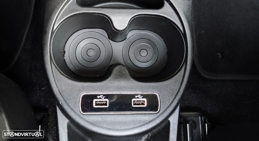 Fiat 500C 1.0 Hybrid Lounge - 23