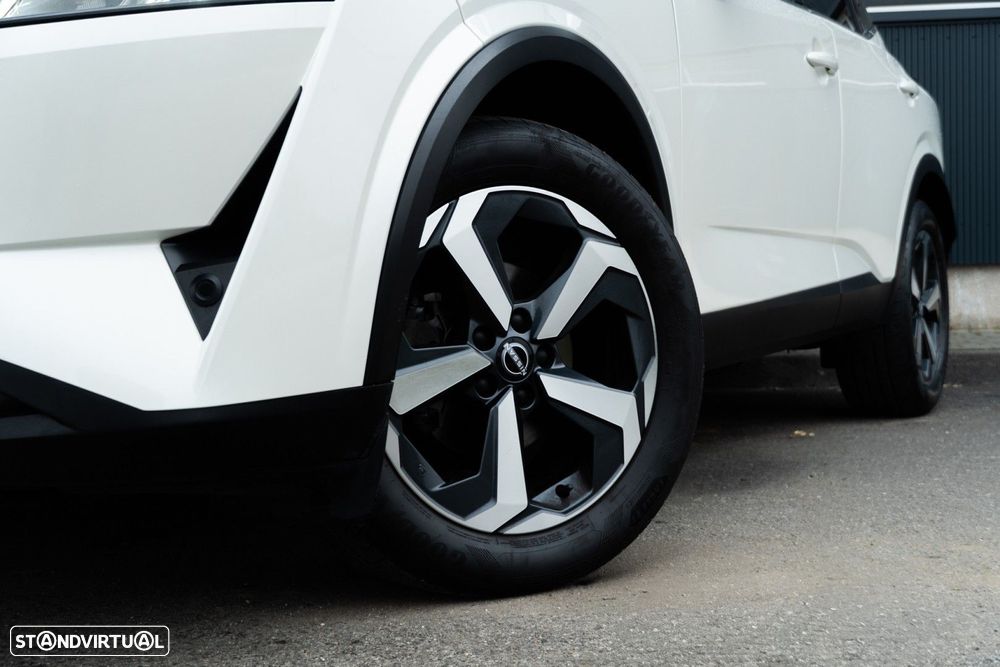 Nissan Qashqai 1.3 DIG-T N-Connecta LED - 37