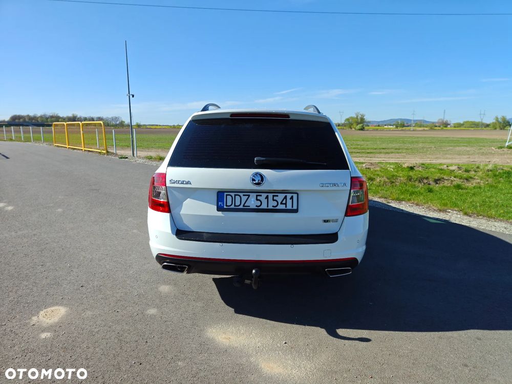 Skoda Octavia 2.0 TDI (Green tec) RS - 10