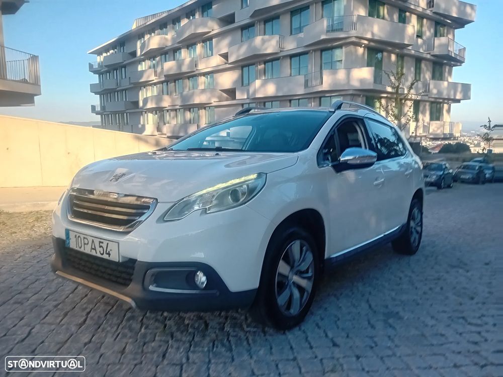 Peugeot 2008 1.2 PureTech Allure - 5