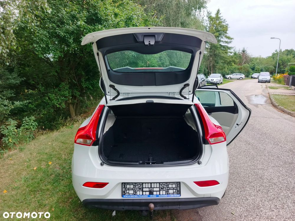 Volvo V40 - 15