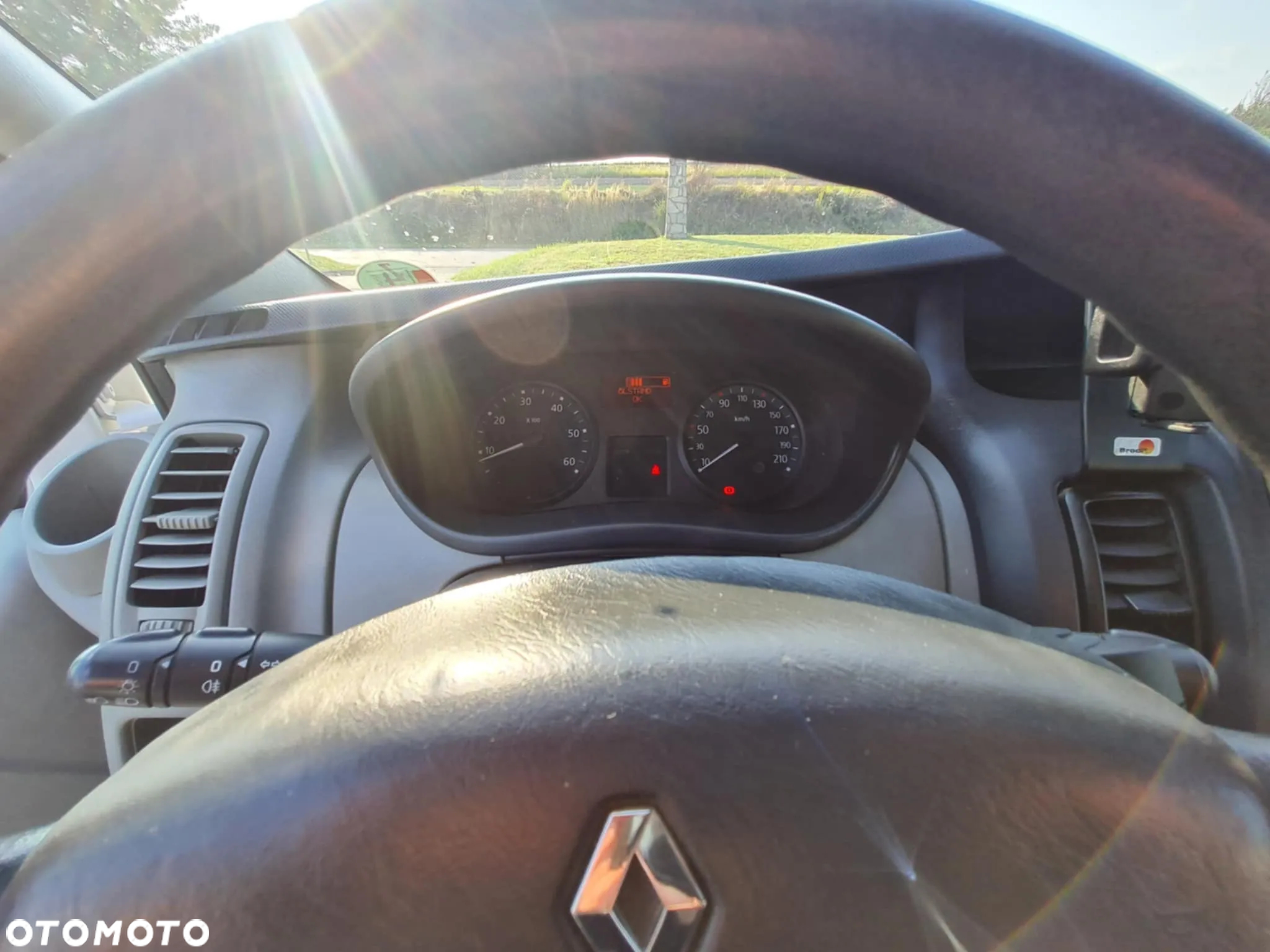 Renault Trafic - 8