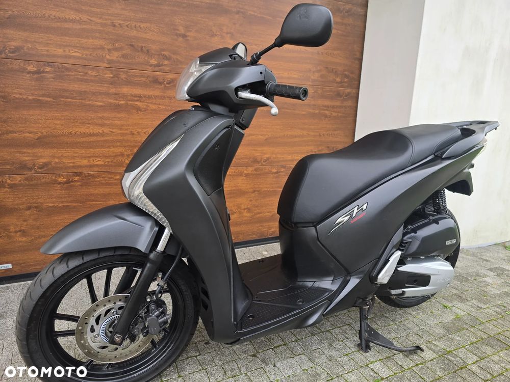 Honda SH - 17