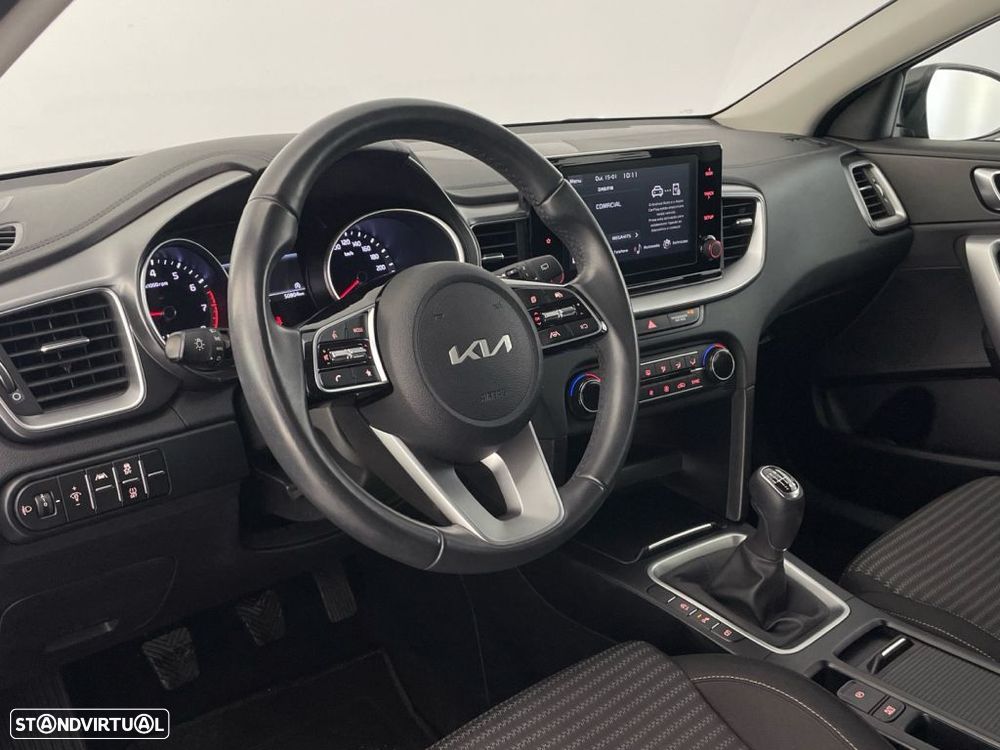Kia XCeed 1.0 T-GDI Tech - 16