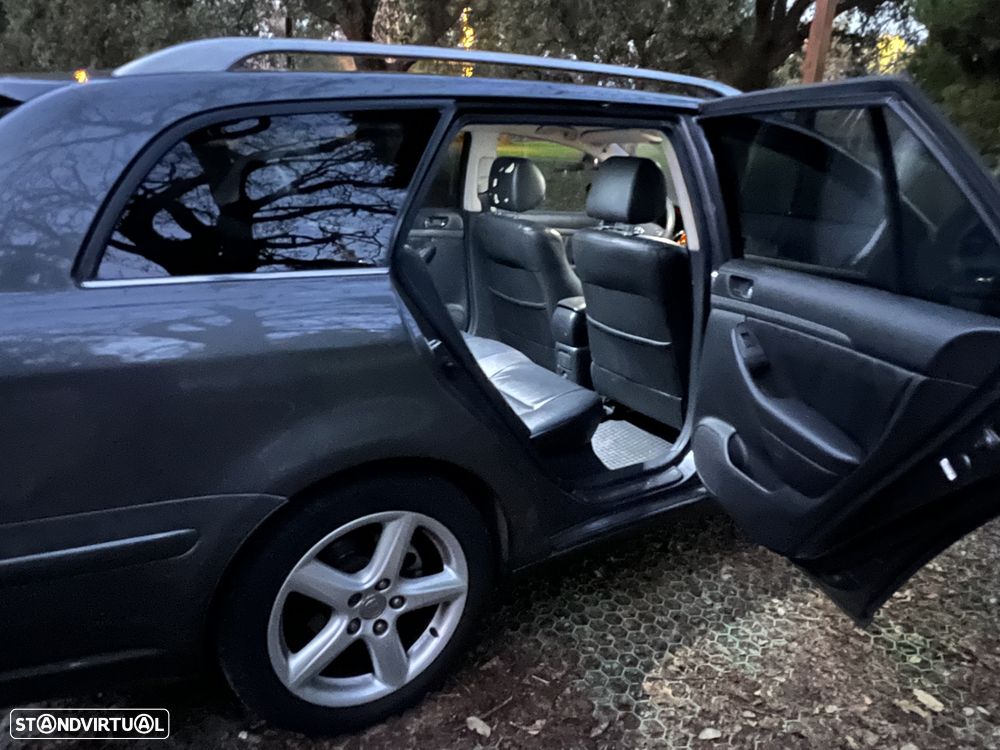 Toyota Avensis SW 2.2 D-4D - 5