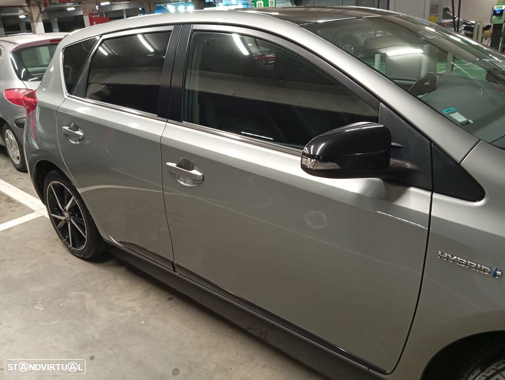 Toyota Auris 1.8 HSD Comfort +P.Sport+Navi - 4