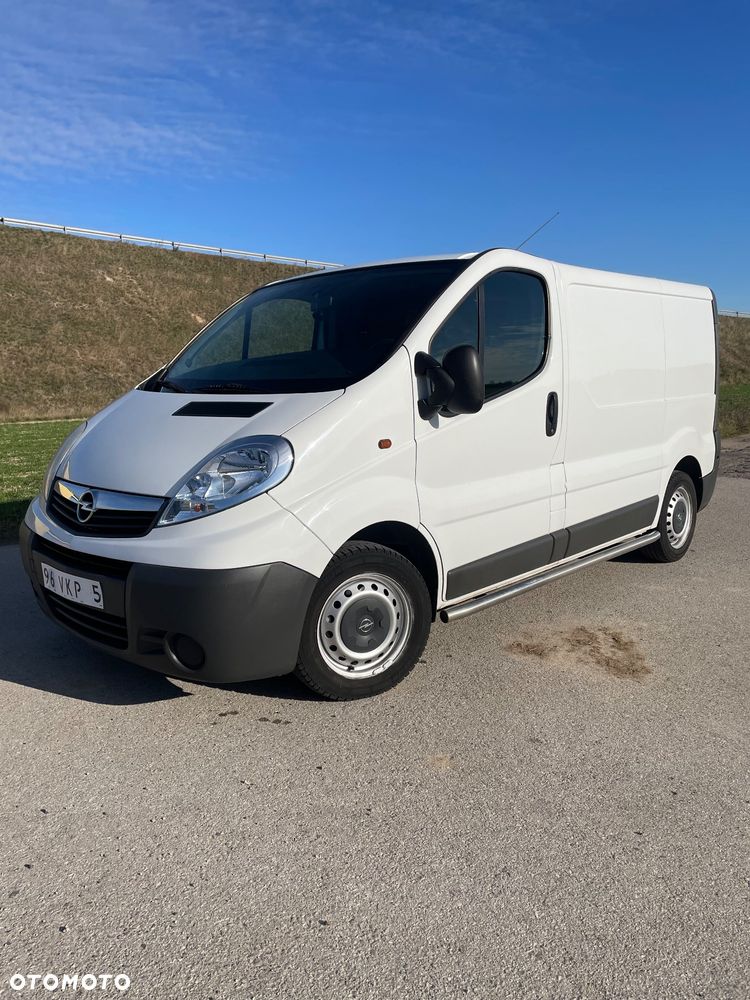 Opel Vivaro - 1