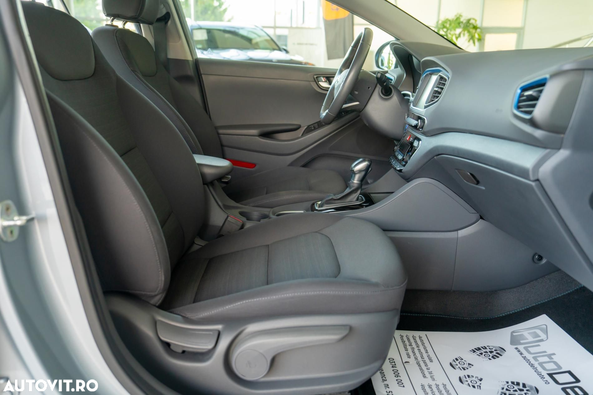 Hyundai IONIQ - 13