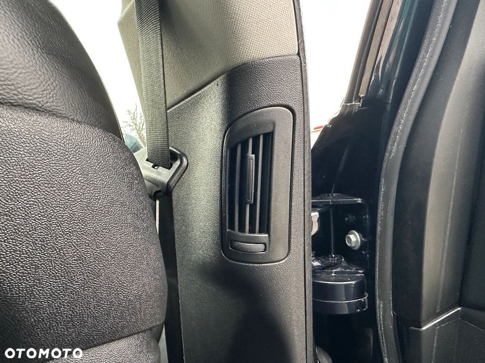 Citroën C5 HDi 140 FAP Exclusive - 24