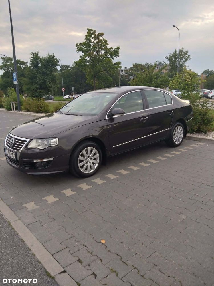 Volkswagen Passat 2.0 TDI Comfortline - 9