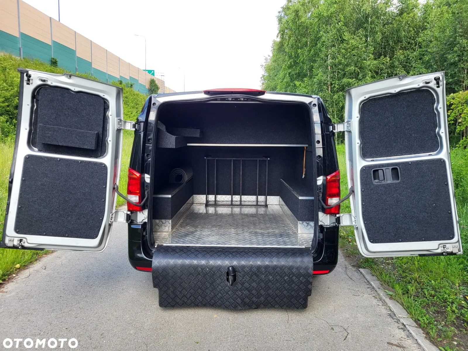 Mercedes-Benz Vito - 21