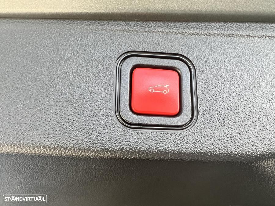 Jeep Avenger 54 kWh Summit - 53